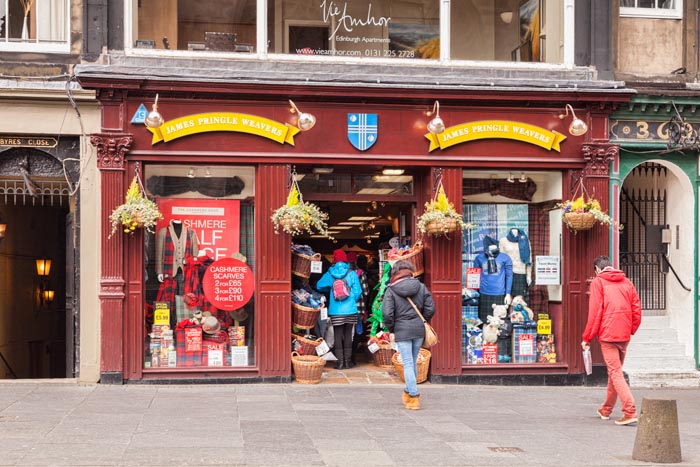 James Pringle Weavers, cashmere and tartan shop in the Royal Mile, Edinburgh, Scotland, UK