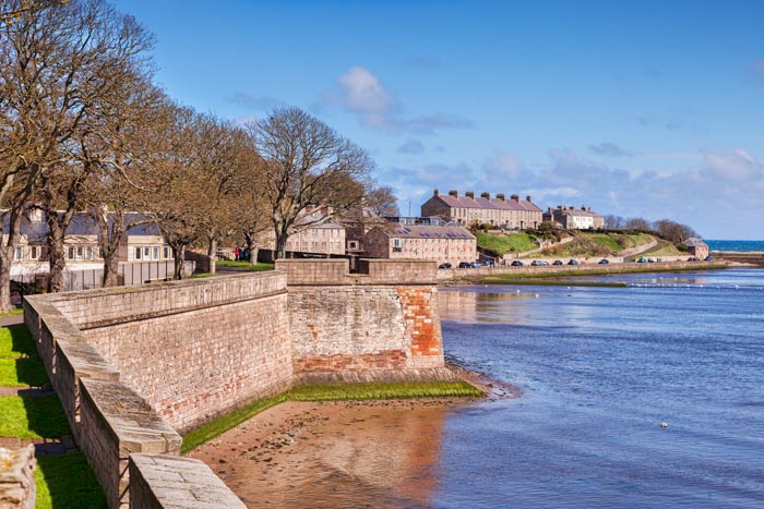 The Elizabethan town wall at Berwick-upon-Tweed on a bright spring day, Northumberland, England, UK