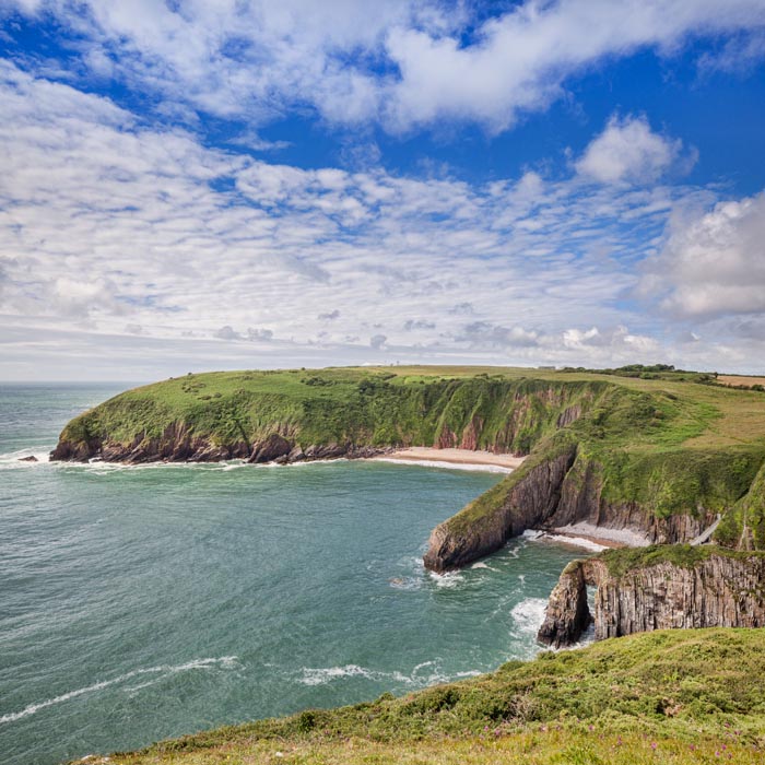 Skrinkle Haven and Church Doors, in the Pembrokeshire Coast National Park, Pembrokeshire, Wales, UK.
