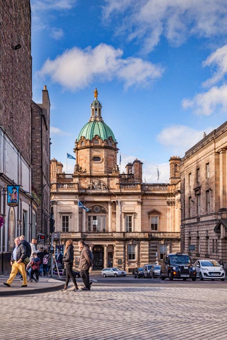 A view down Bank Street to the Bank of Scotland HQ, The Mound, Edinburgh, Scotland, UK